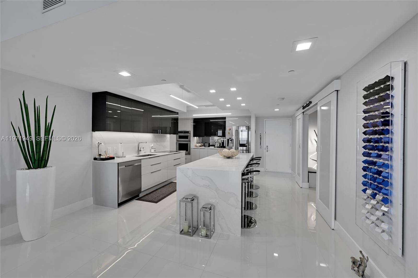 BEACH CLUB THREE - 1800 Ocean Dr, Hallandale Beach, FL 33009 | Picture 2