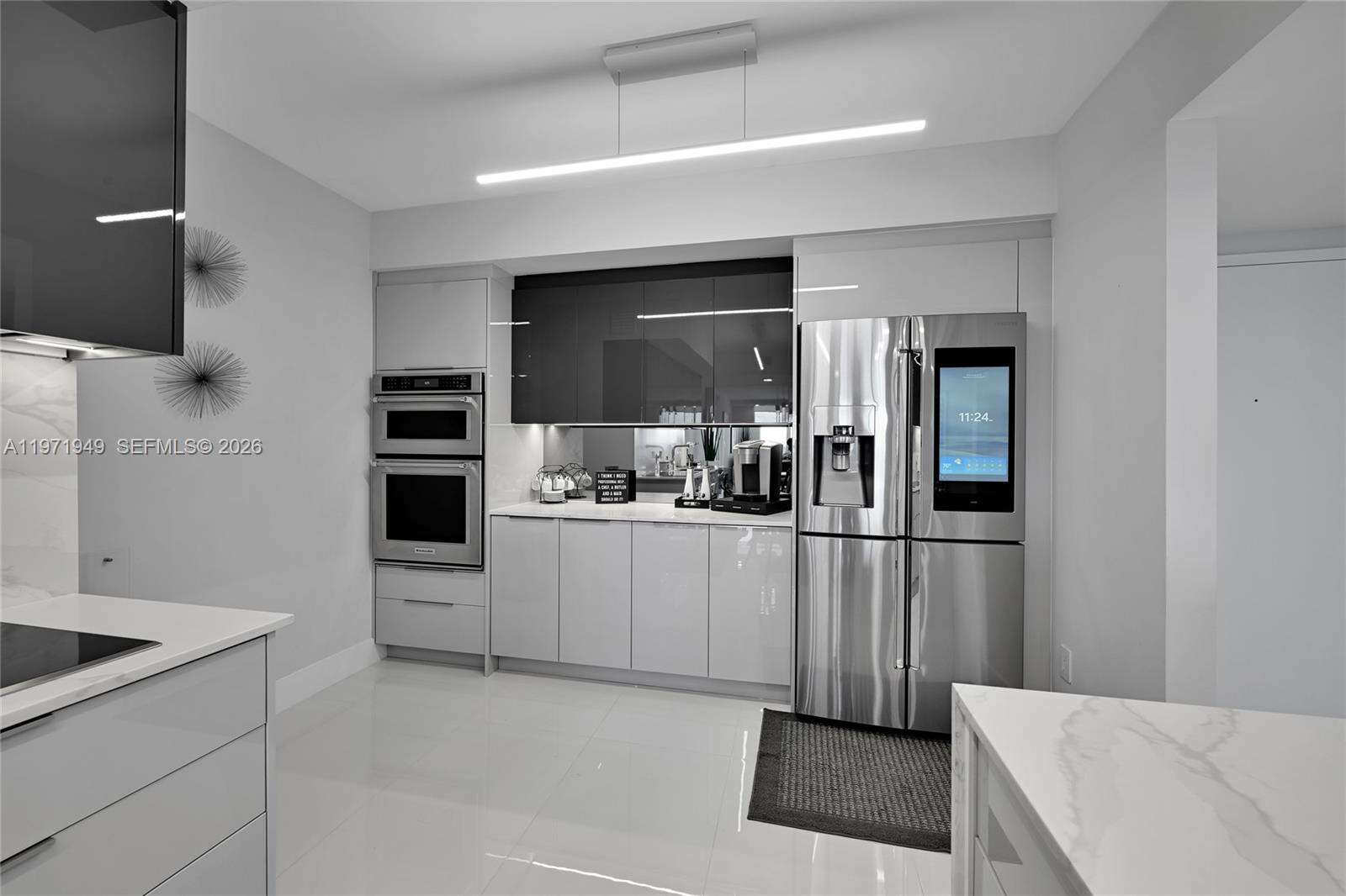 BEACH CLUB THREE - 1800 Ocean Dr, Hallandale Beach, FL 33009 | Picture 11