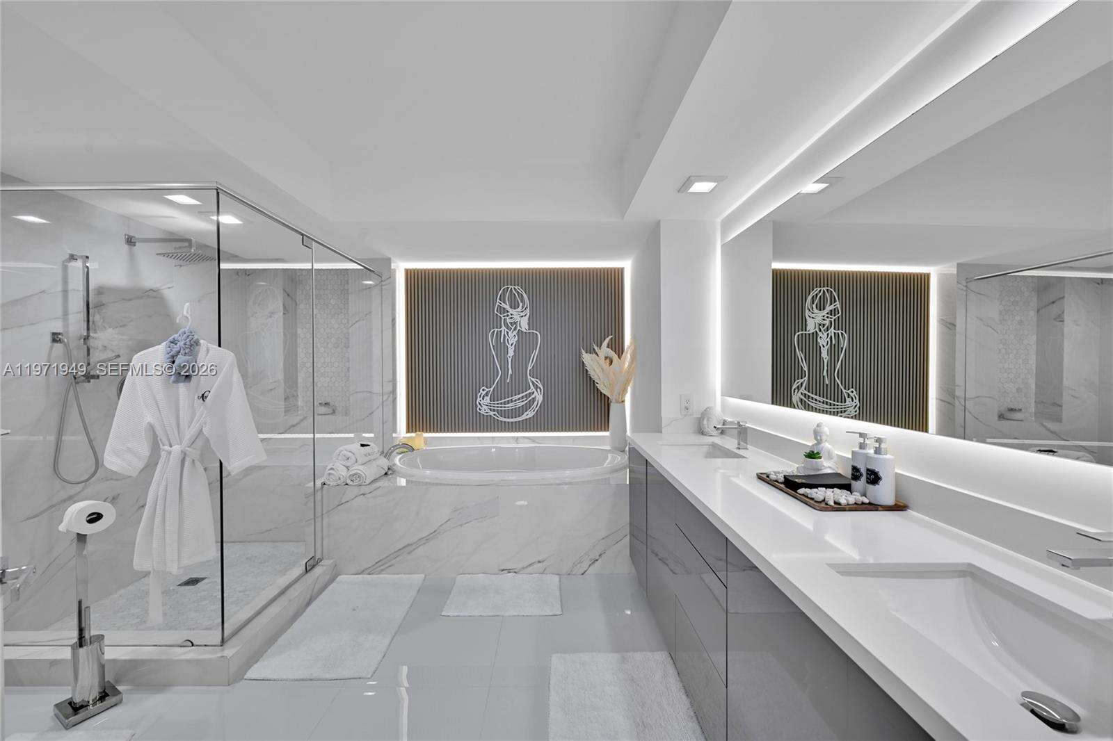 BEACH CLUB THREE - 1800 Ocean Dr, Hallandale Beach, FL 33009 | Picture 22