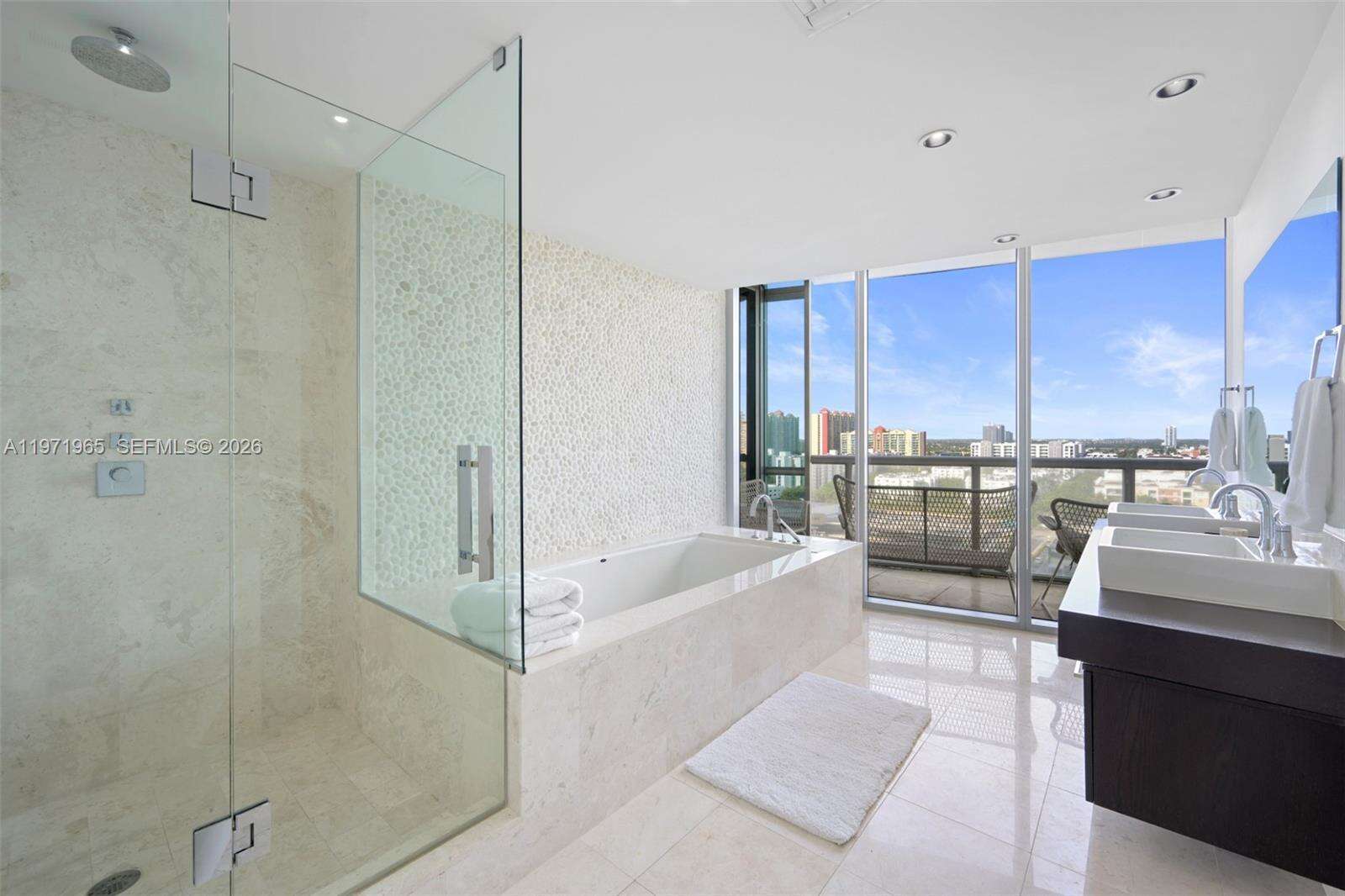 JADE OCEAN - 17121 Collins Ave, Sunny Isles Beach, FL 33160 | Picture 23