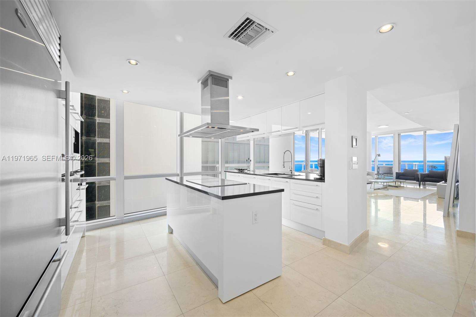 JADE OCEAN - 17121 Collins Ave, Sunny Isles Beach, FL 33160 | Picture 7