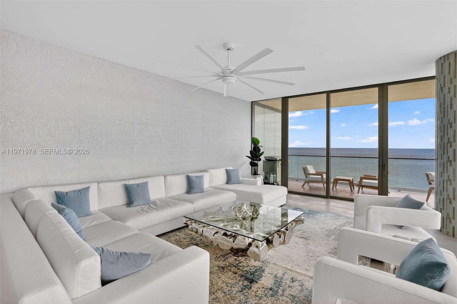 2000 OCEAN - 2000 Ocean Dr, Hallandale Beach, FL 33009 | Picture 3