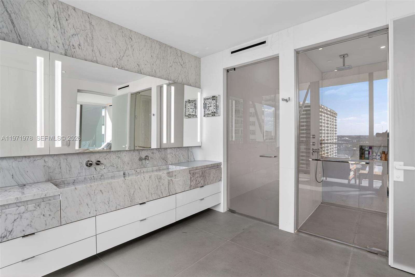 2000 OCEAN - 2000 Ocean Dr, Hallandale Beach, FL 33009 | Picture 33