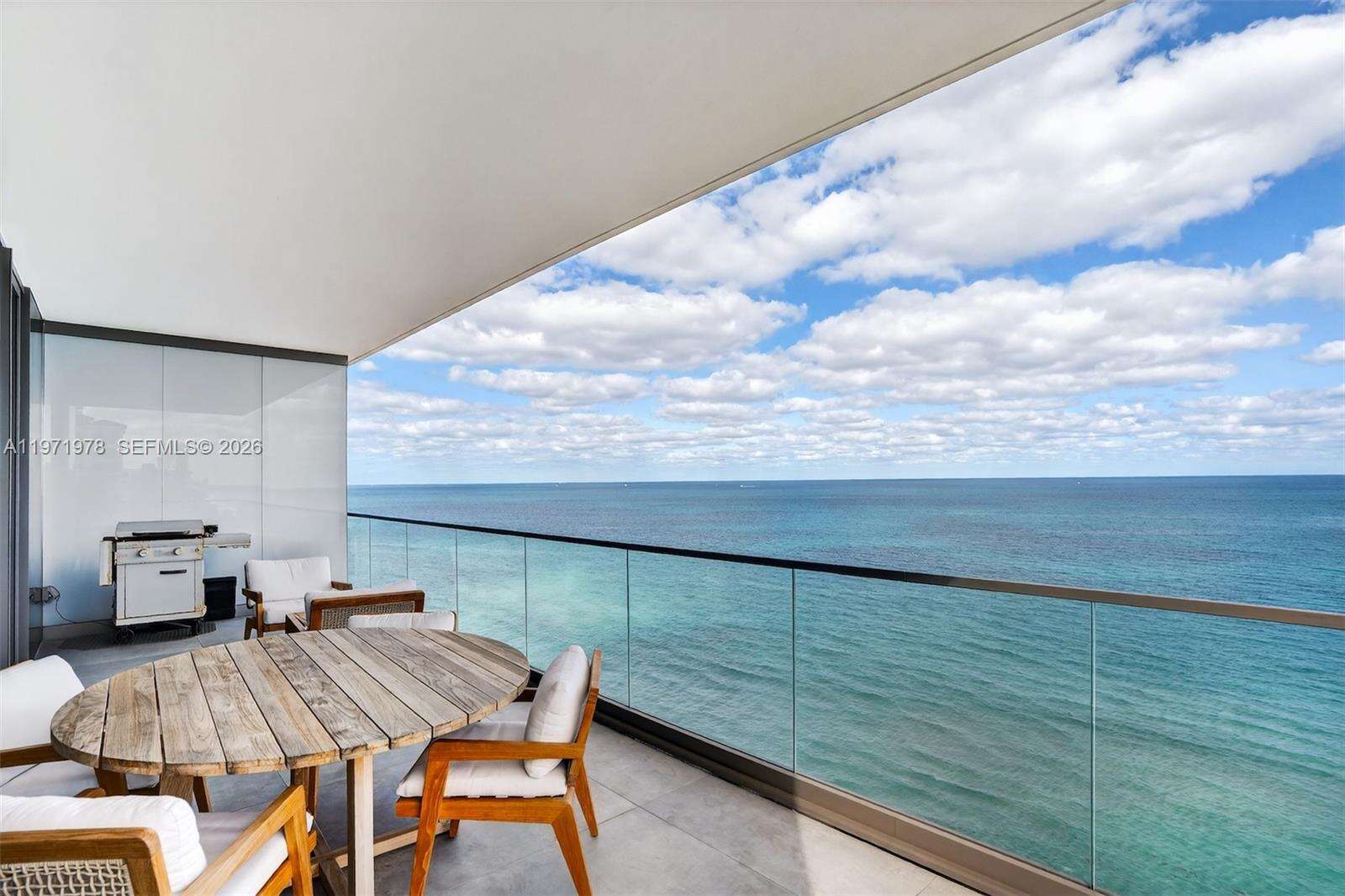 2000 OCEAN - 2000 Ocean Dr, Hallandale Beach, FL 33009 | Picture 7