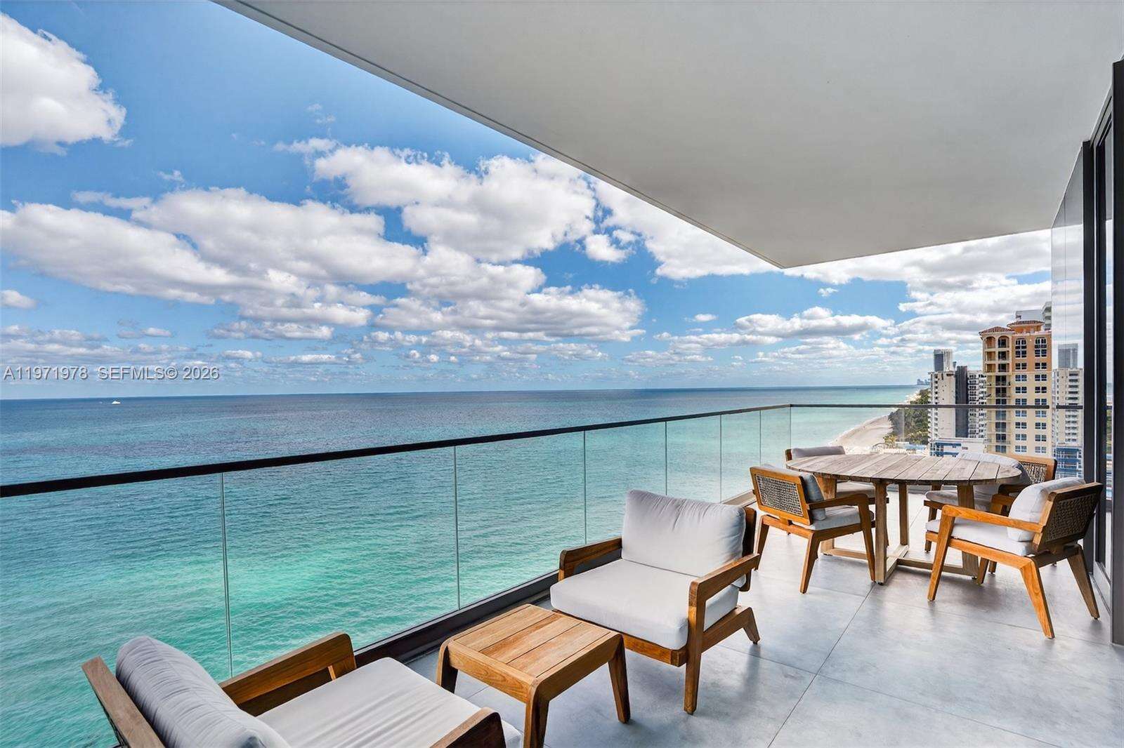 2000 OCEAN - 2000 Ocean Dr, Hallandale Beach, FL 33009 | Picture 8