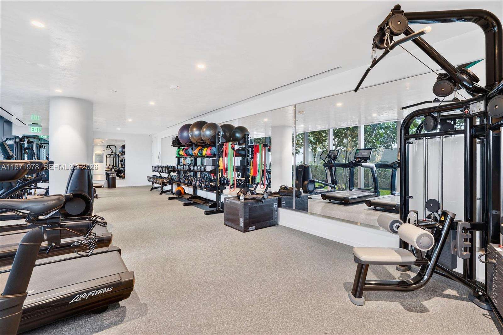 2000 OCEAN - 2000 Ocean Dr, Hallandale Beach, FL 33009 | Picture 73