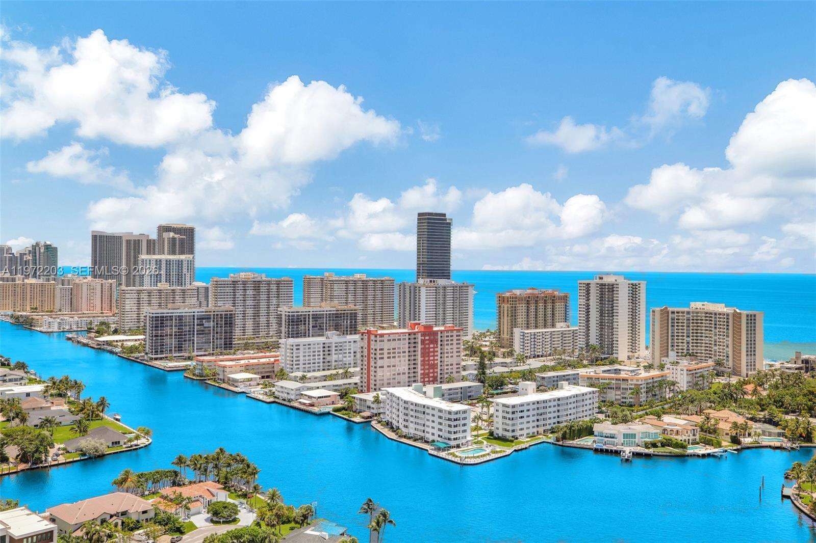 ATLANTIC I AT THE POINT - 21200 Point Pl, Aventura, FL 33180 | Picture 4