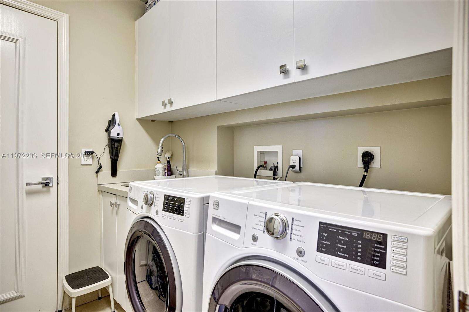 ATLANTIC I AT THE POINT - 21200 Point Pl, Aventura, FL 33180 | Picture 64