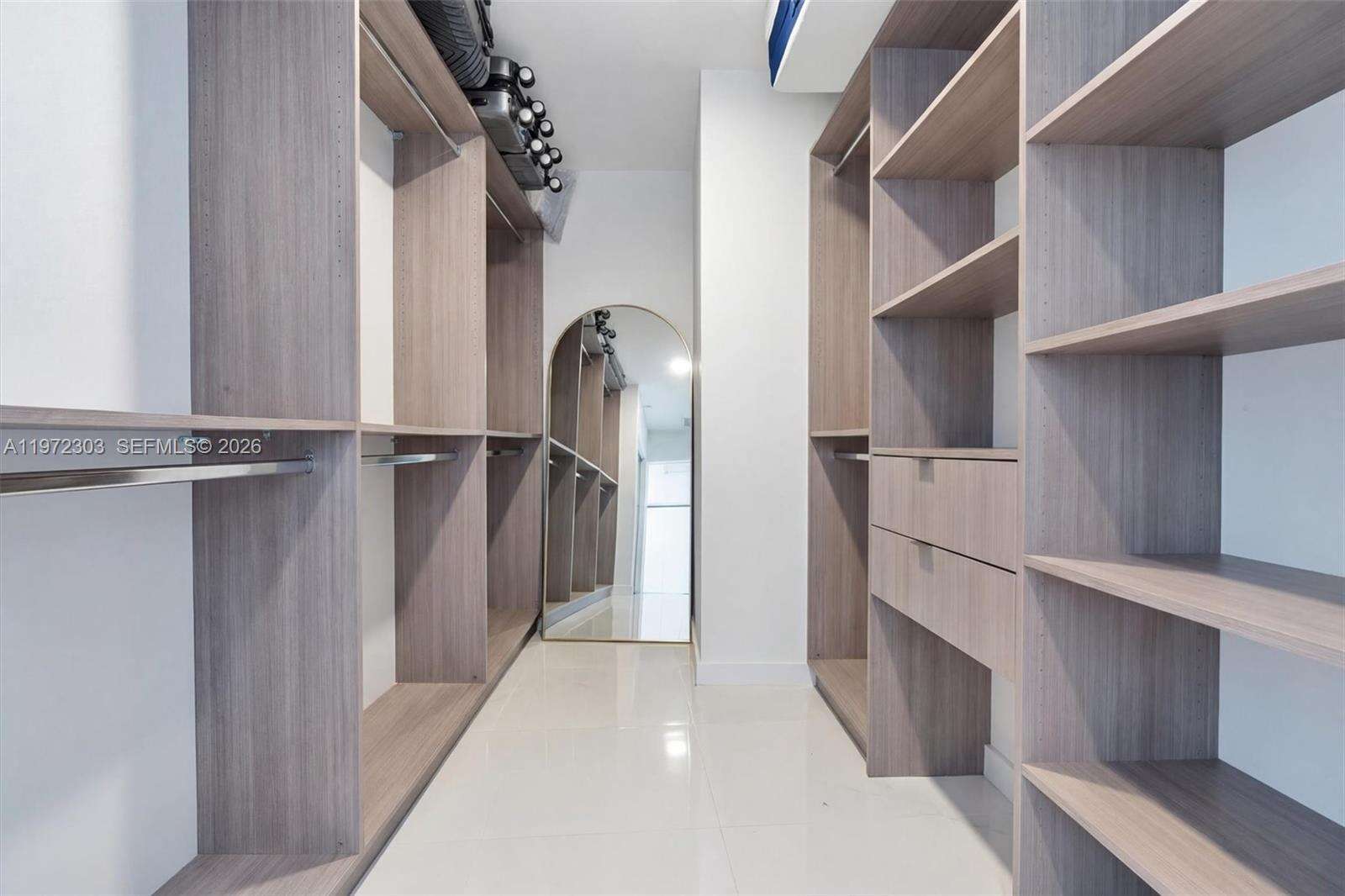 PARAMOUNT MIAMI WORLDCENTER - 851 1 Ave, Miami, FL 33132 | Picture 28