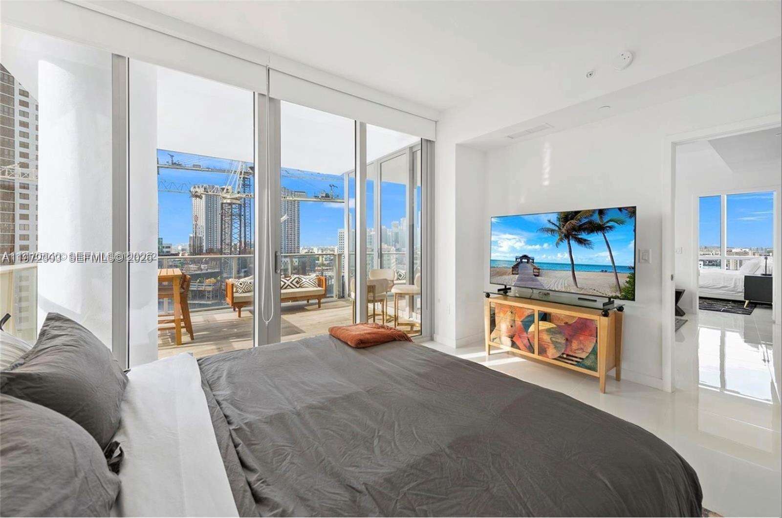 PARAMOUNT MIAMI WORLDCENTER - 851 1 Ave, Miami, FL 33132 | Picture 35