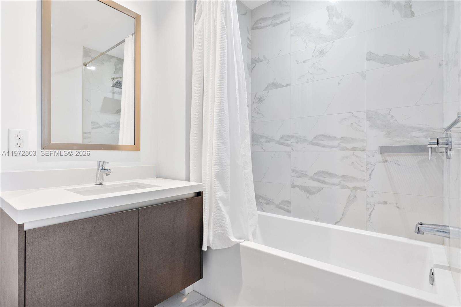 PARAMOUNT MIAMI WORLDCENTER - 851 1 Ave, Miami, FL 33132 | Picture 37