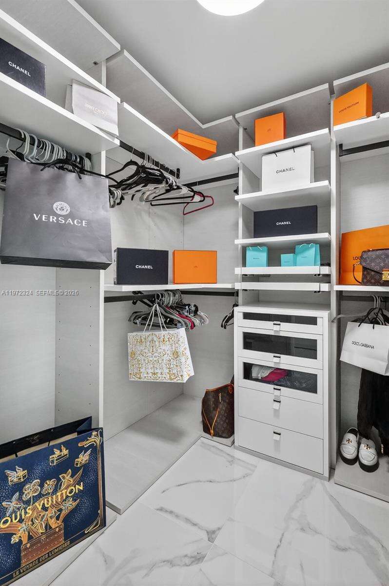 PARQUE TOWERS - 300 Sunny Isles Blvd, Sunny Isles Beach, FL 33160 | Picture 18