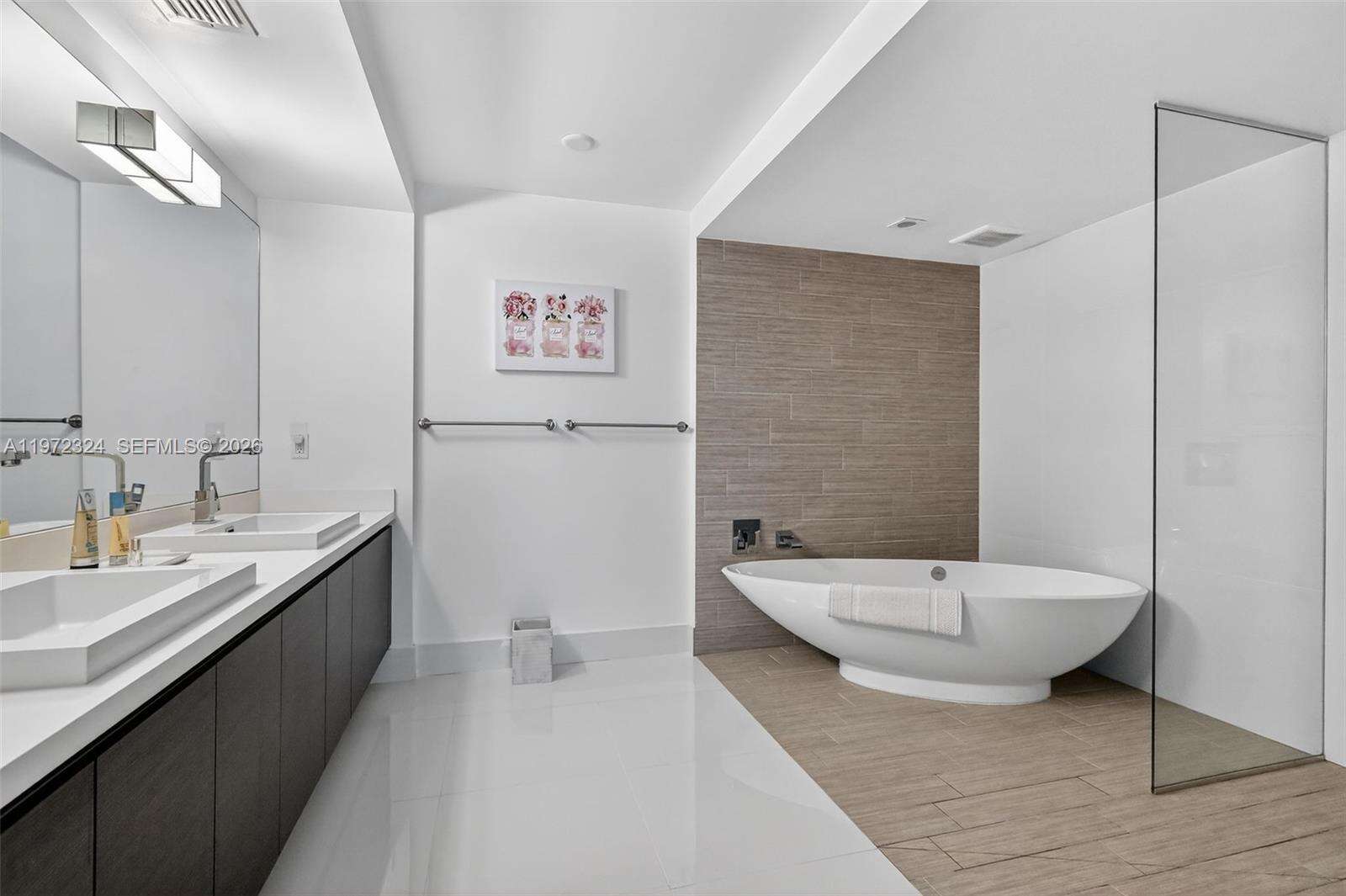 PARQUE TOWERS - 300 Sunny Isles Blvd, Sunny Isles Beach, FL 33160 | Picture 19