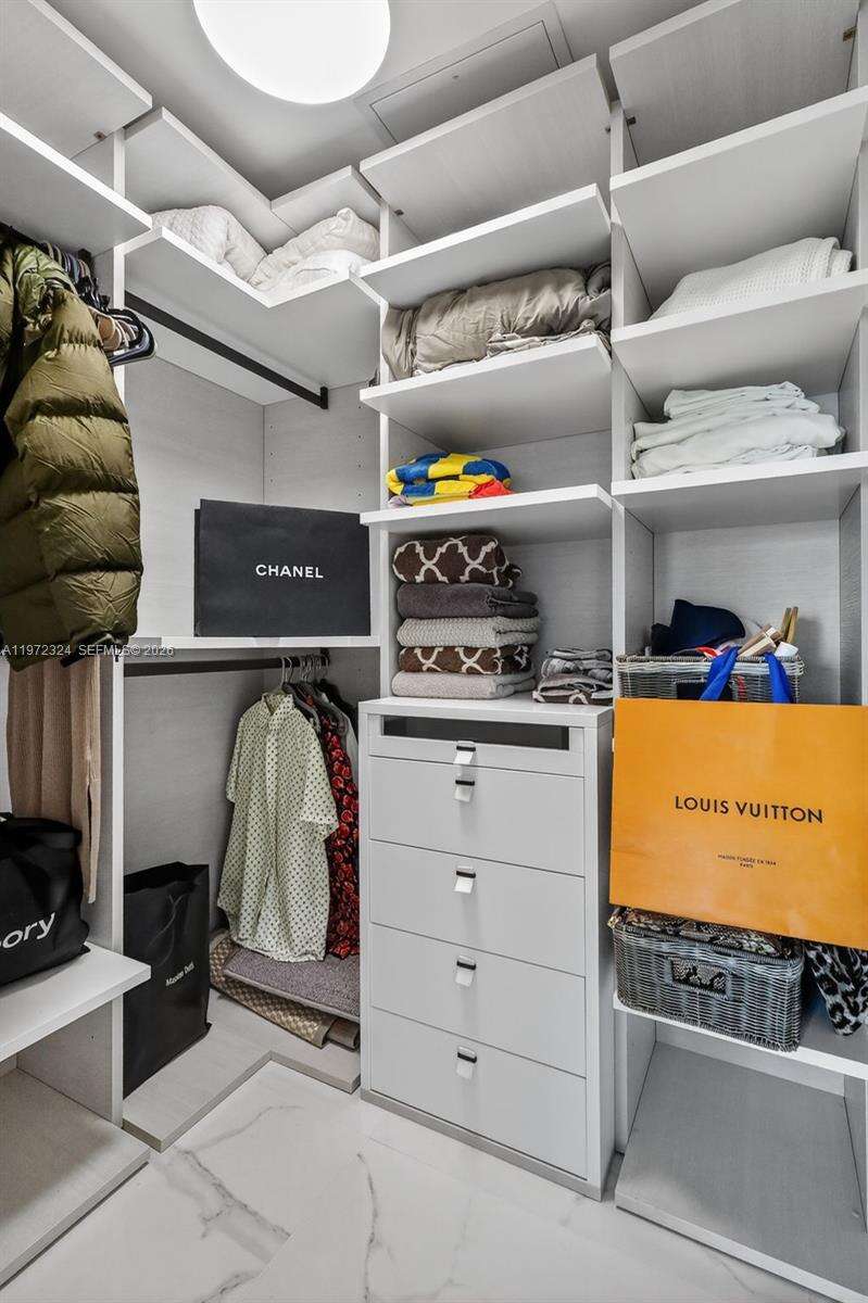 PARQUE TOWERS - 300 Sunny Isles Blvd, Sunny Isles Beach, FL 33160 | Picture 38