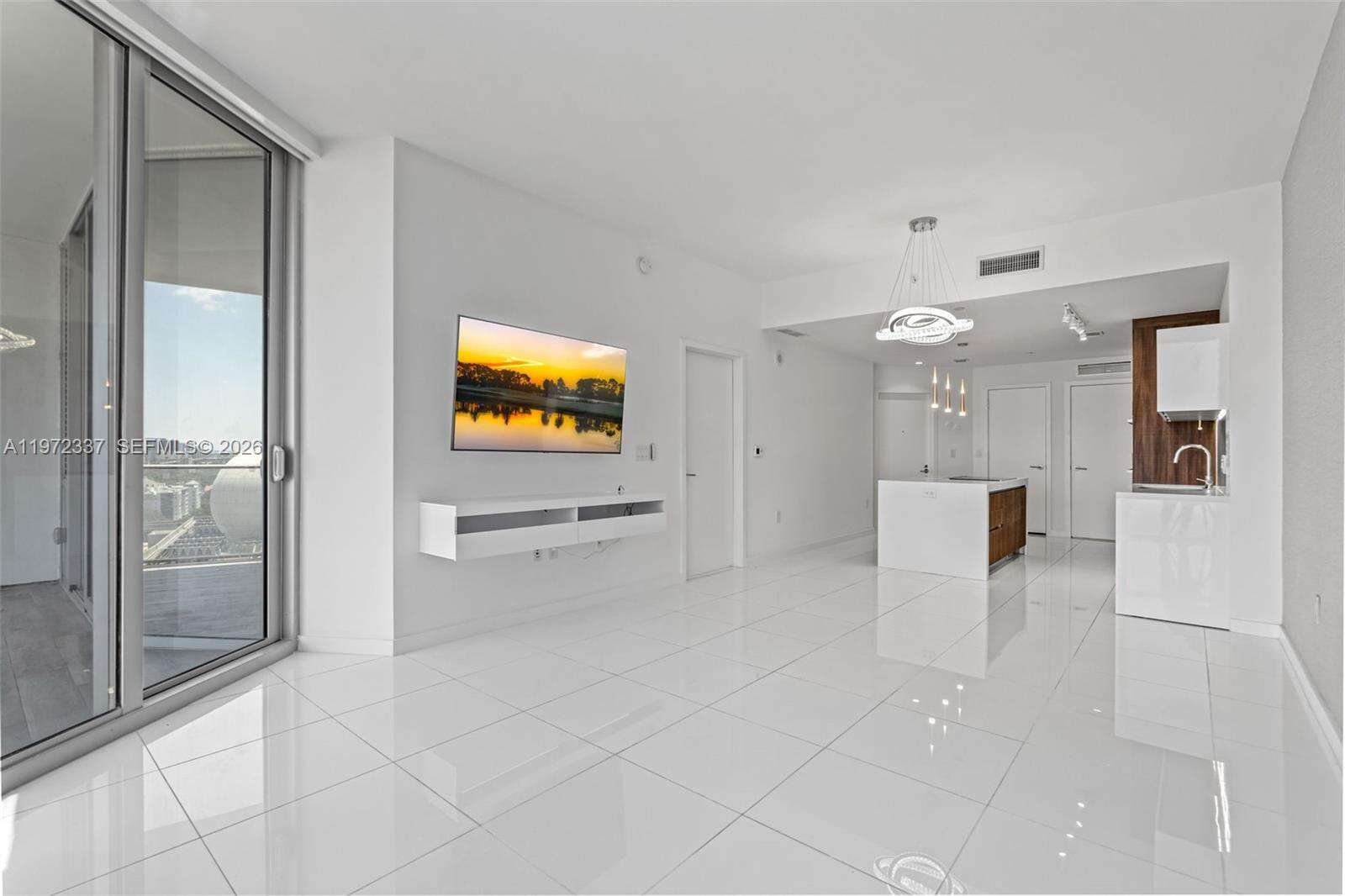Paramount Miami Worldcenter at 851 1 Ave, Miami, FL 33132 - For Sale photo 11