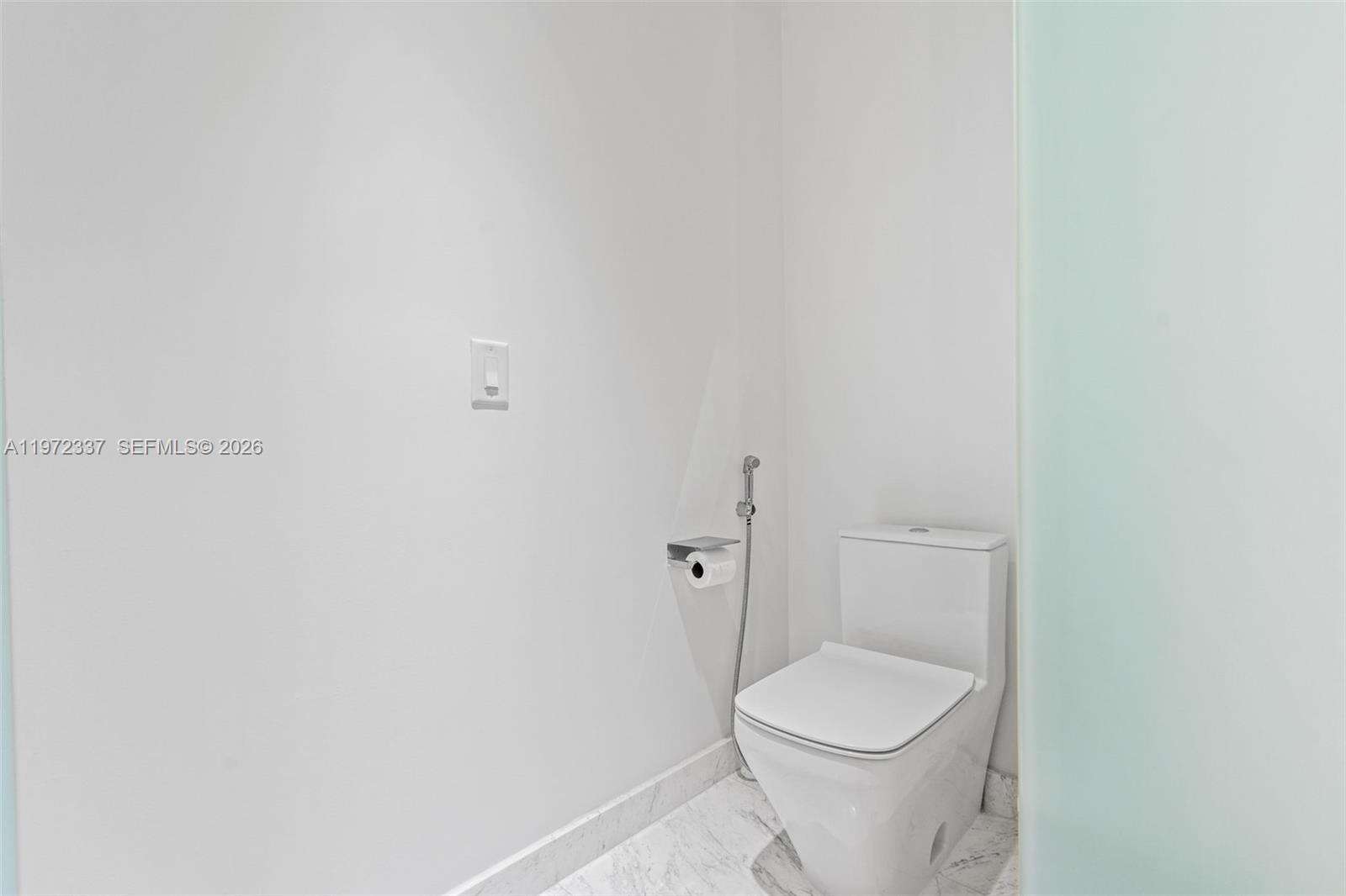 Paramount Miami Worldcenter at 851 1 Ave, Miami, FL 33132 - For Sale photo 25