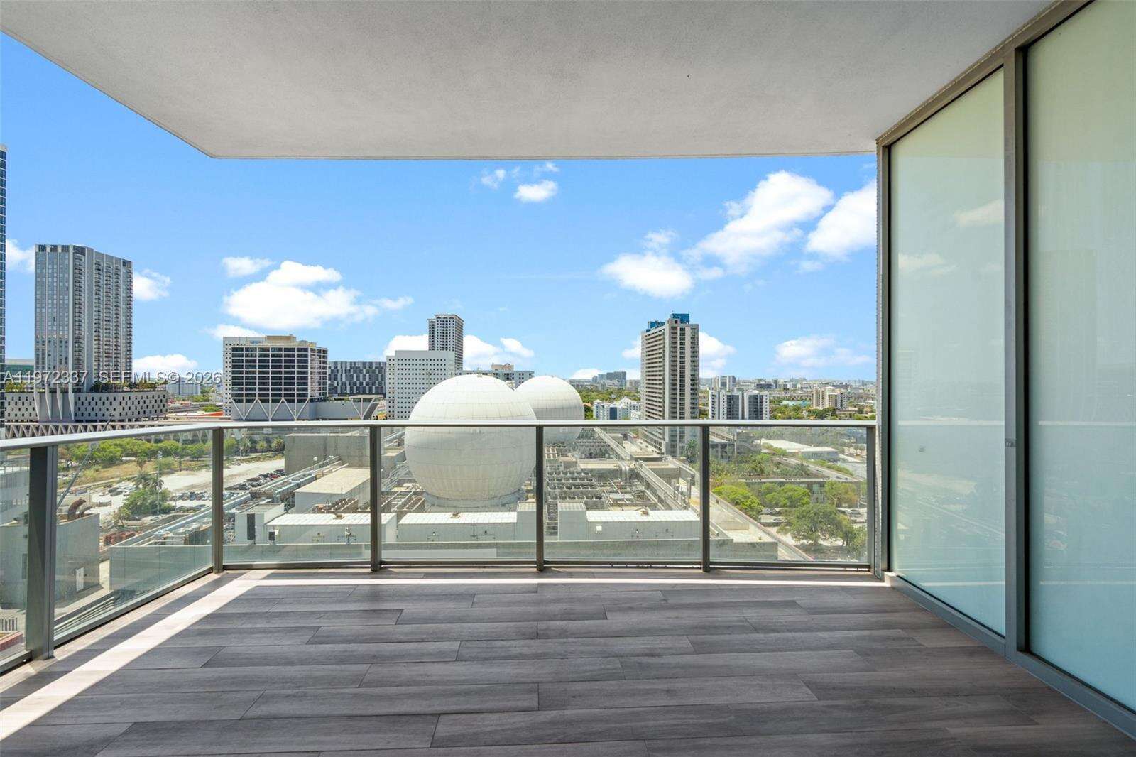 Paramount Miami Worldcenter at 851 1 Ave, Miami, FL 33132 - For Sale photo 27