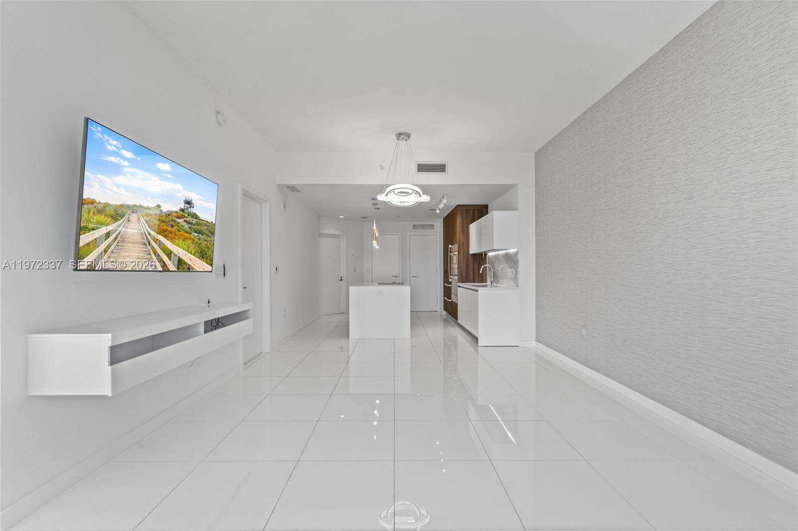Paramount Miami Worldcenter at 851 1 Ave, Miami, FL 33132 - For Sale photo 10