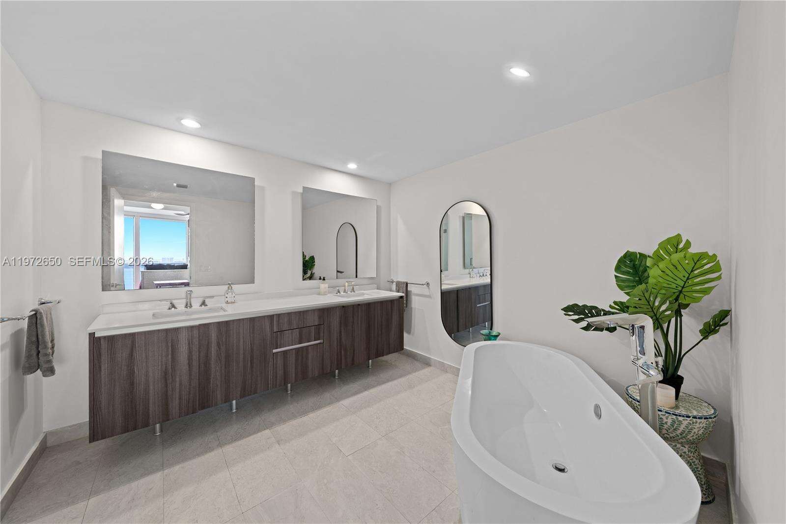 ARIA ON THE BAY - 488 18 St, Miami, FL 33132 | Picture 20