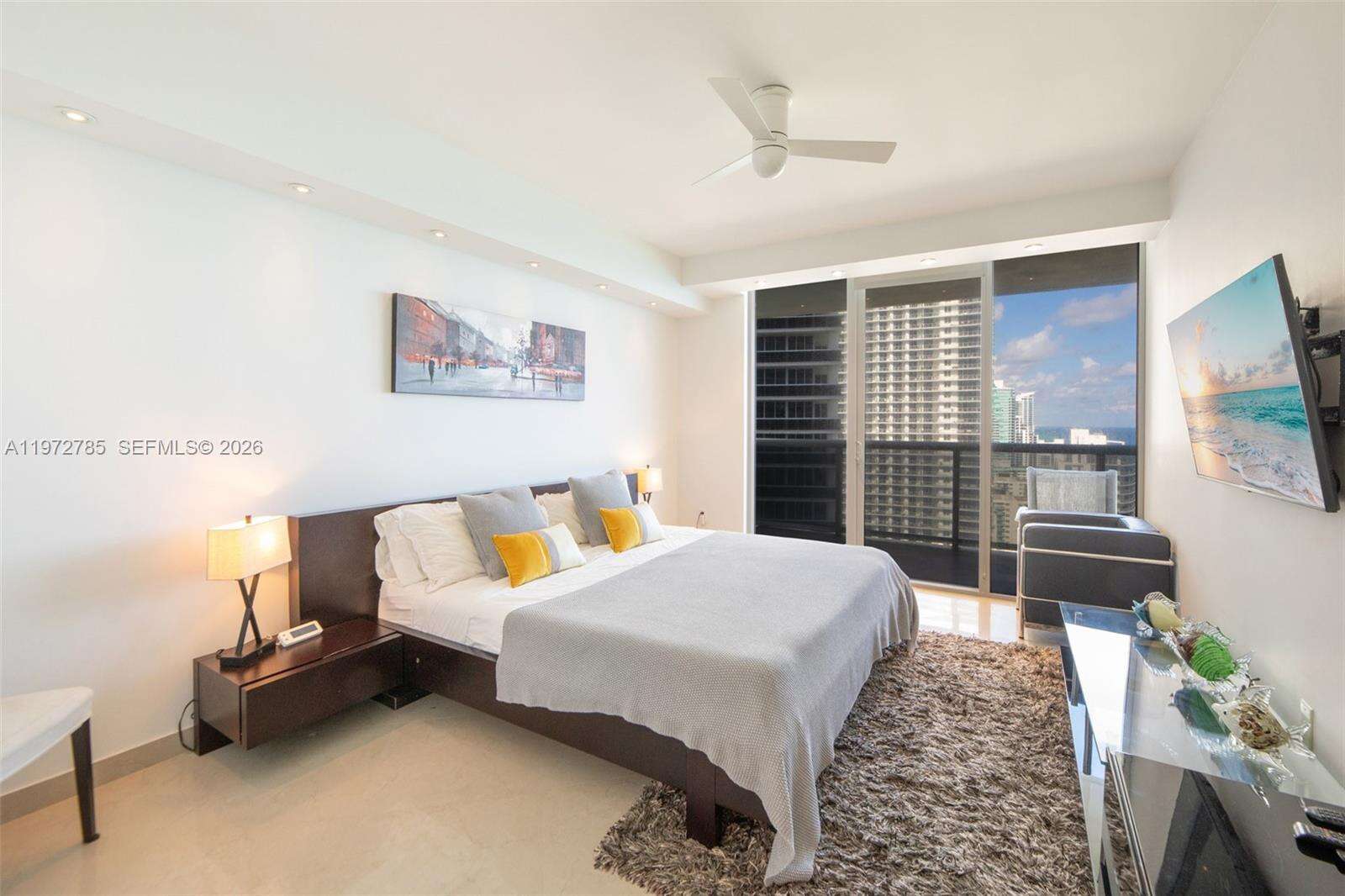 BEACH CLUB TWO - 1830 Ocean Dr, Hallandale Beach, FL 33009 | Picture 18