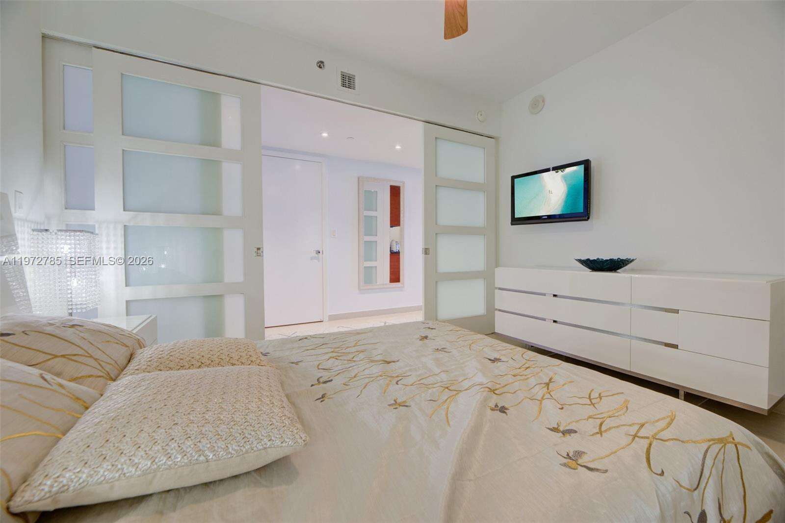 BEACH CLUB TWO - 1830 Ocean Dr, Hallandale Beach, FL 33009 | Picture 32