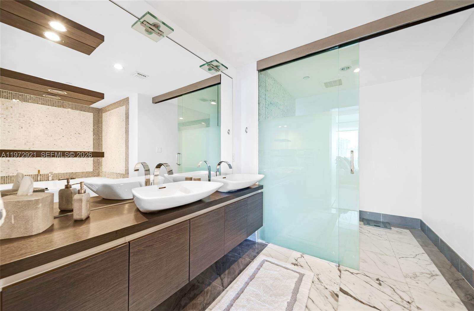 Epic Residences at 200 Biscayne Blvd Way, Miami, FL 33131 - For Sale photo 20