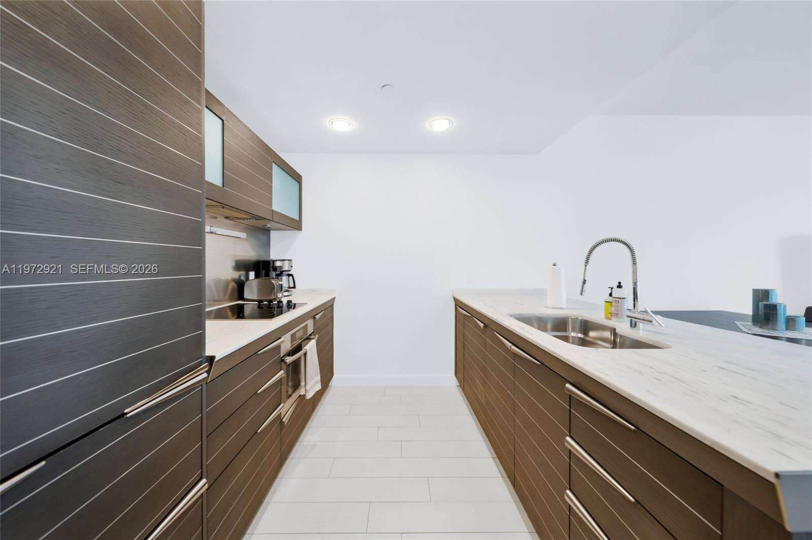 Epic Residences at 200 Biscayne Blvd Way, Miami, FL 33131 - For Sale photo 3