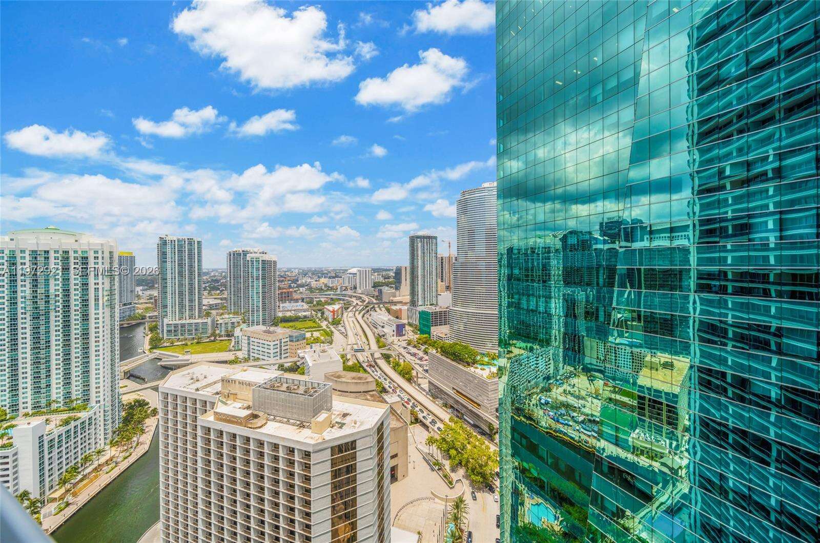 Epic Residences at 200 Biscayne Blvd Way, Miami, FL 33131 - For Sale photo 25