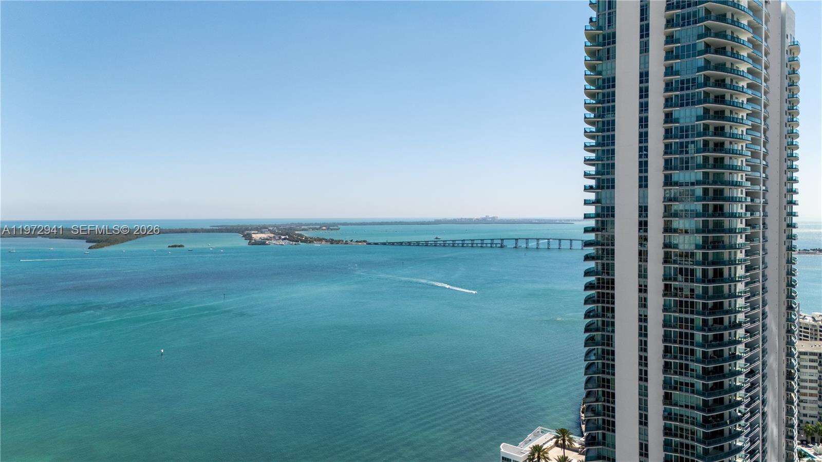 JADE RESIDENCES AT BRICKELL BAY - 1331 Brickell Bay Dr, Miami, FL 33131 | Picture 14