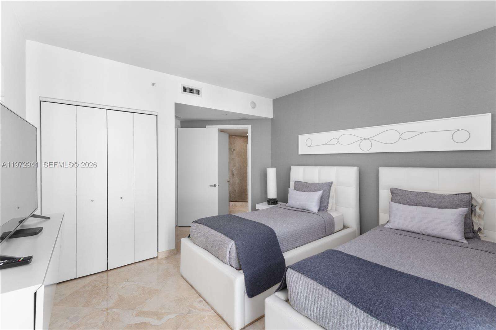 JADE RESIDENCES AT BRICKELL BAY - 1331 Brickell Bay Dr, Miami, FL 33131 | Picture 29