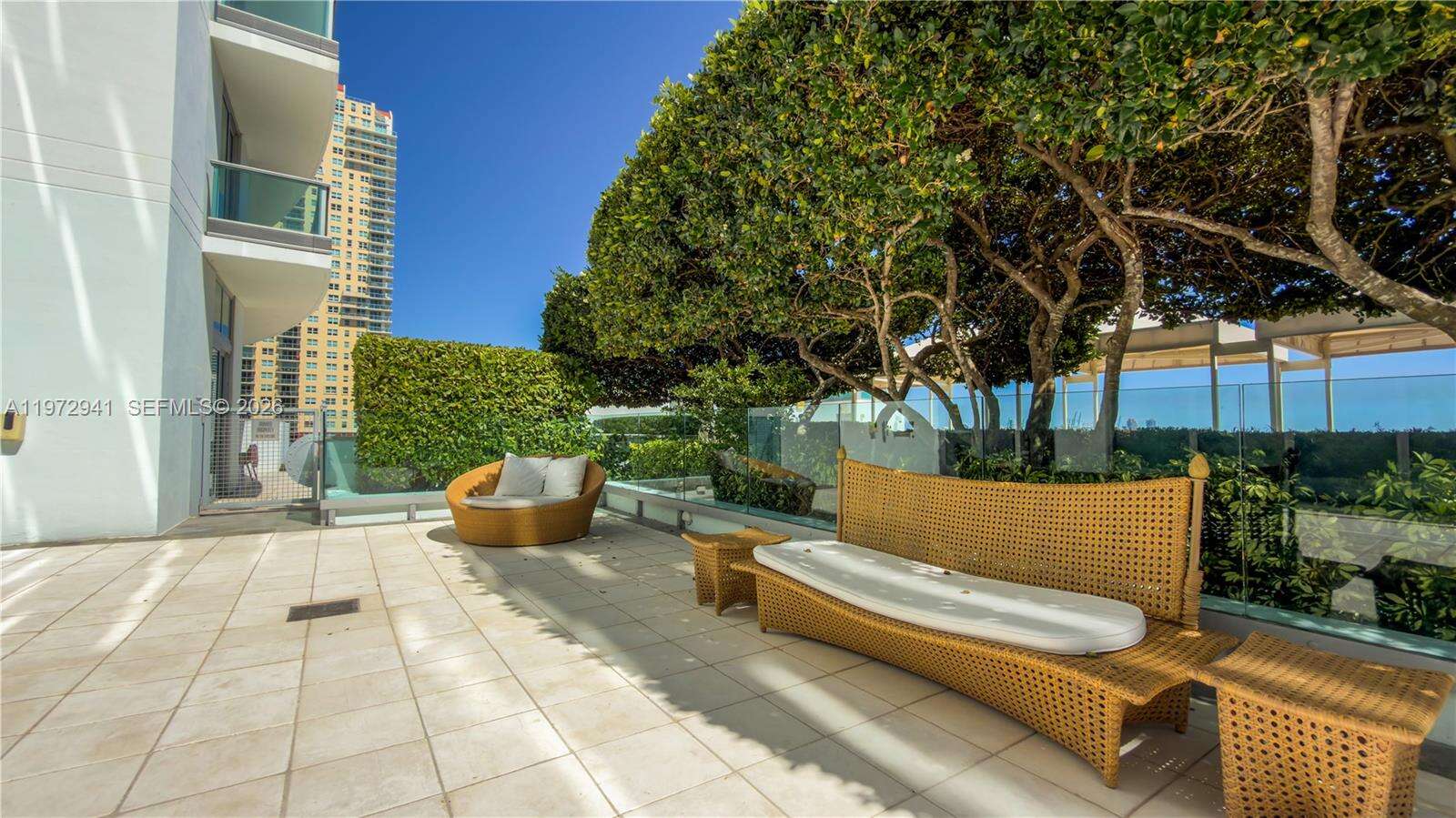 JADE RESIDENCES AT BRICKELL BAY - 1331 Brickell Bay Dr, Miami, FL 33131 | Picture 39