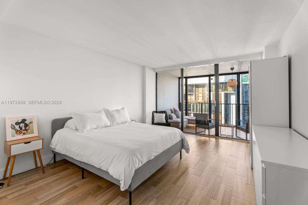 Brickell Place 2 at 1925 Brickell Ave, Miami, FL 33129 - For Sale photo 11