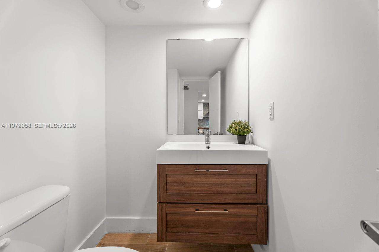 Brickell Place 2 at 1925 Brickell Ave, Miami, FL 33129 - For Sale photo 13