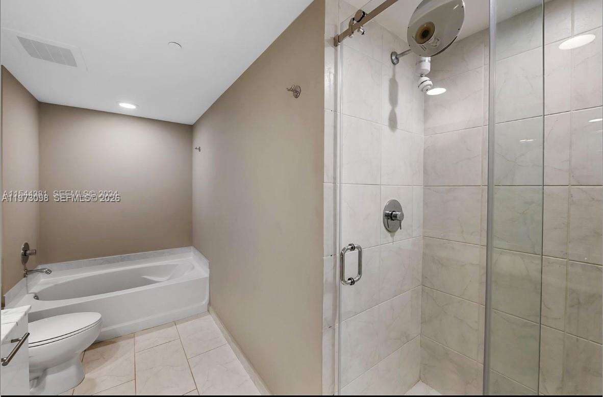 The Plaza On Brickell West at Miami, FL 33131 - For Sale photo 14