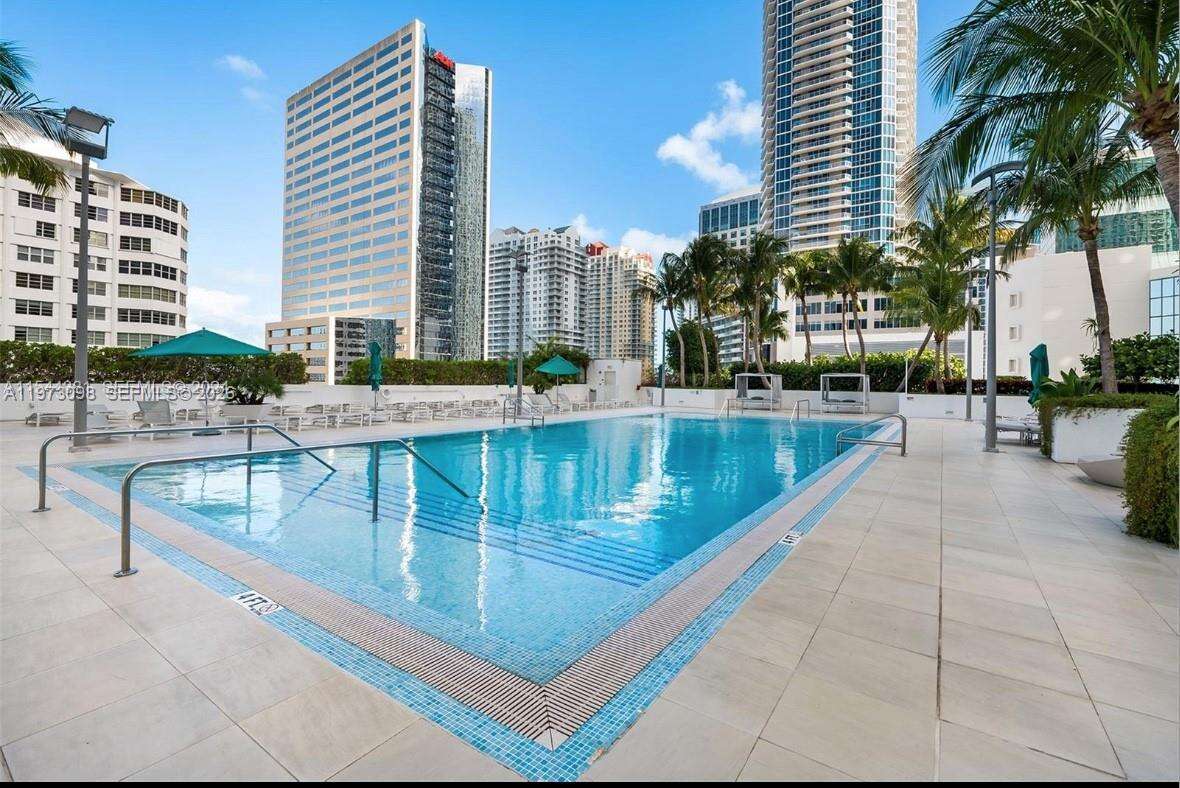 The Plaza On Brickell West at Miami, FL 33131 - For Sale photo 21