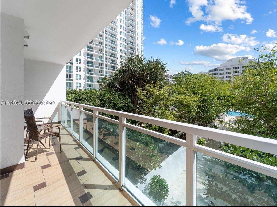 The Plaza On Brickell West at Miami, FL 33131 - For Sale photo 9
