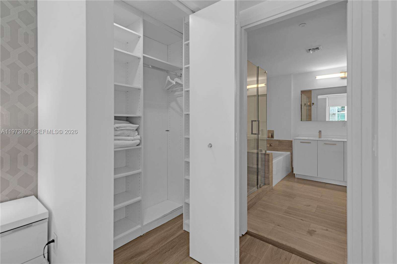 Brickell House at 1300 Brickell Bay Dr, Miami, FL 33131 - For Sale photo 26
