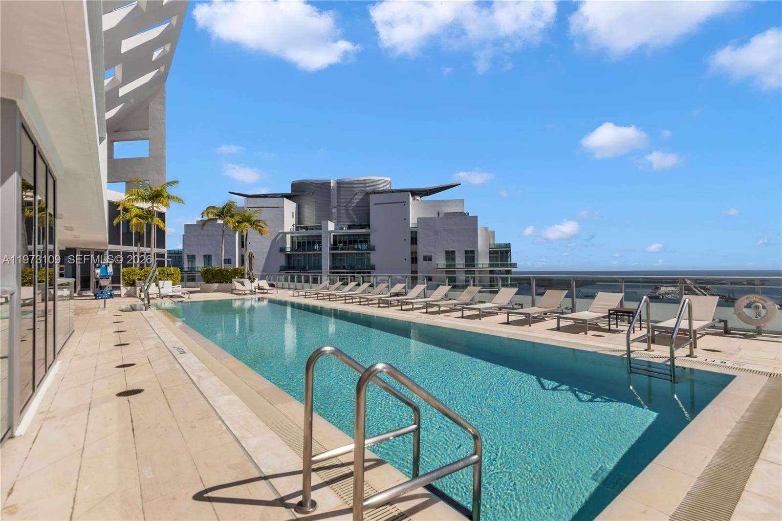 Brickell House at 1300 Brickell Bay Dr, Miami, FL 33131 - For Sale photo 27