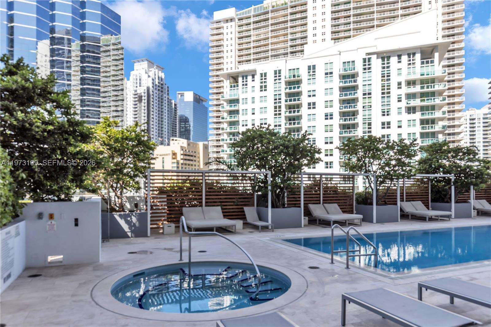 Brickell House at 1300 Brickell Bay Dr, Miami, FL 33131 - For Sale photo 37