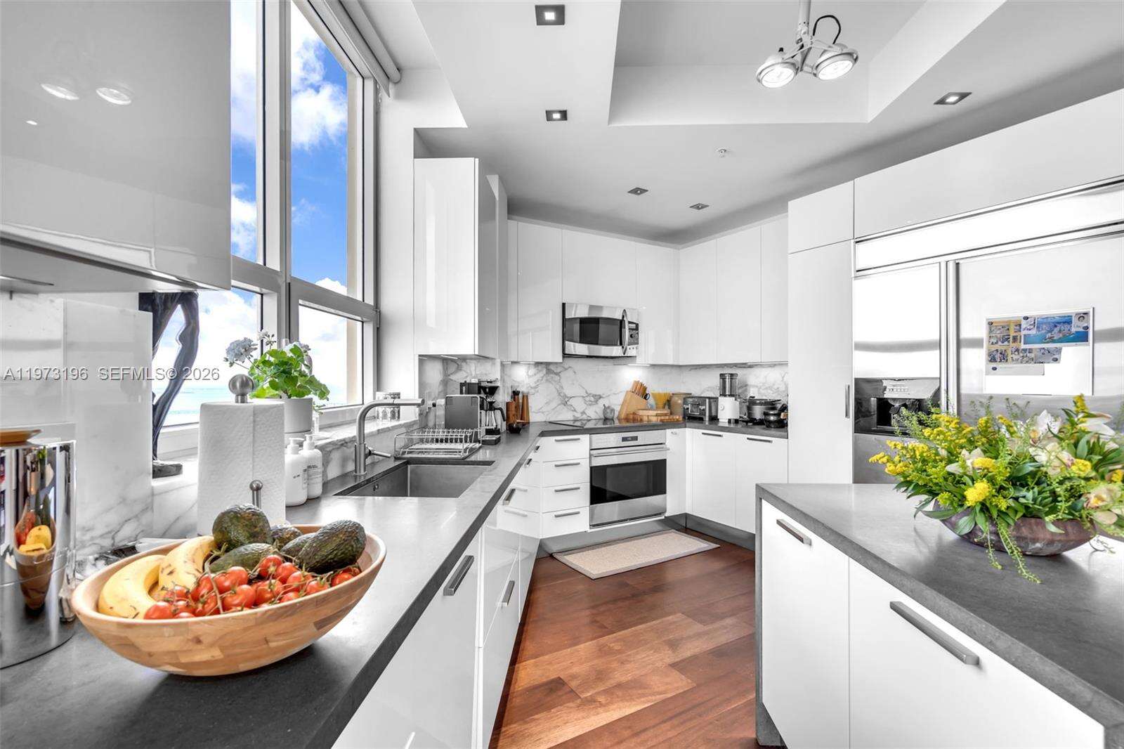 THREE TEQUESTA POINT - 848 Brickell Key Dr, Miami, FL 33131 | Picture 14