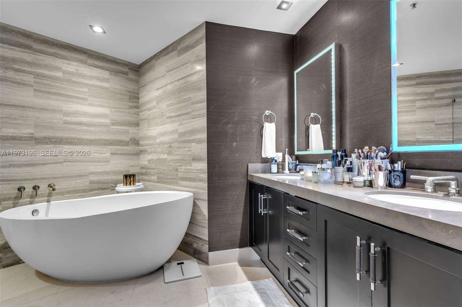 THREE TEQUESTA POINT - 848 Brickell Key Dr, Miami, FL 33131 | Picture 21