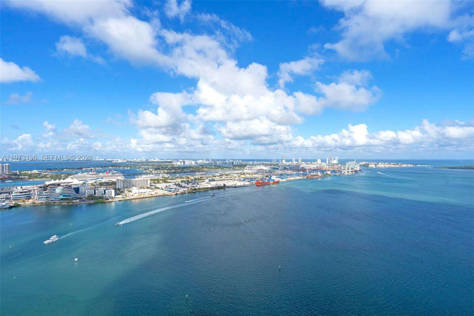 THREE TEQUESTA POINT - 848 Brickell Key Dr, Miami, FL 33131 | Picture 37