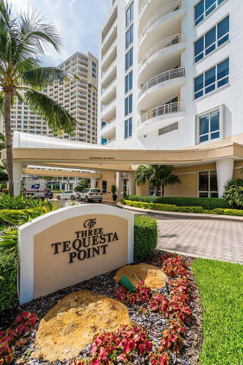 THREE TEQUESTA POINT - 848 Brickell Key Dr, Miami, FL 33131 | Picture 39