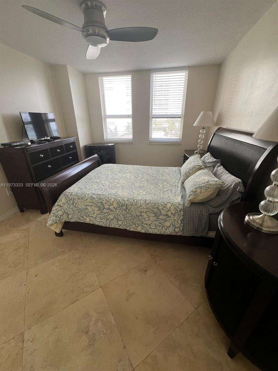 2080 Ocean Dr, Hallandale Beach, FL 33009 - For Sale photo 11
