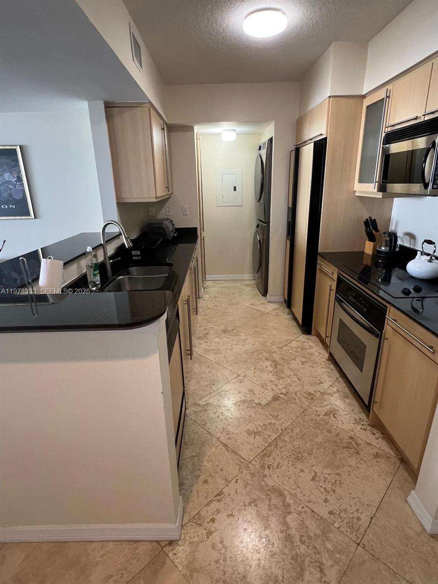 2080 Ocean Dr, Hallandale Beach, FL 33009 - For Sale photo 12
