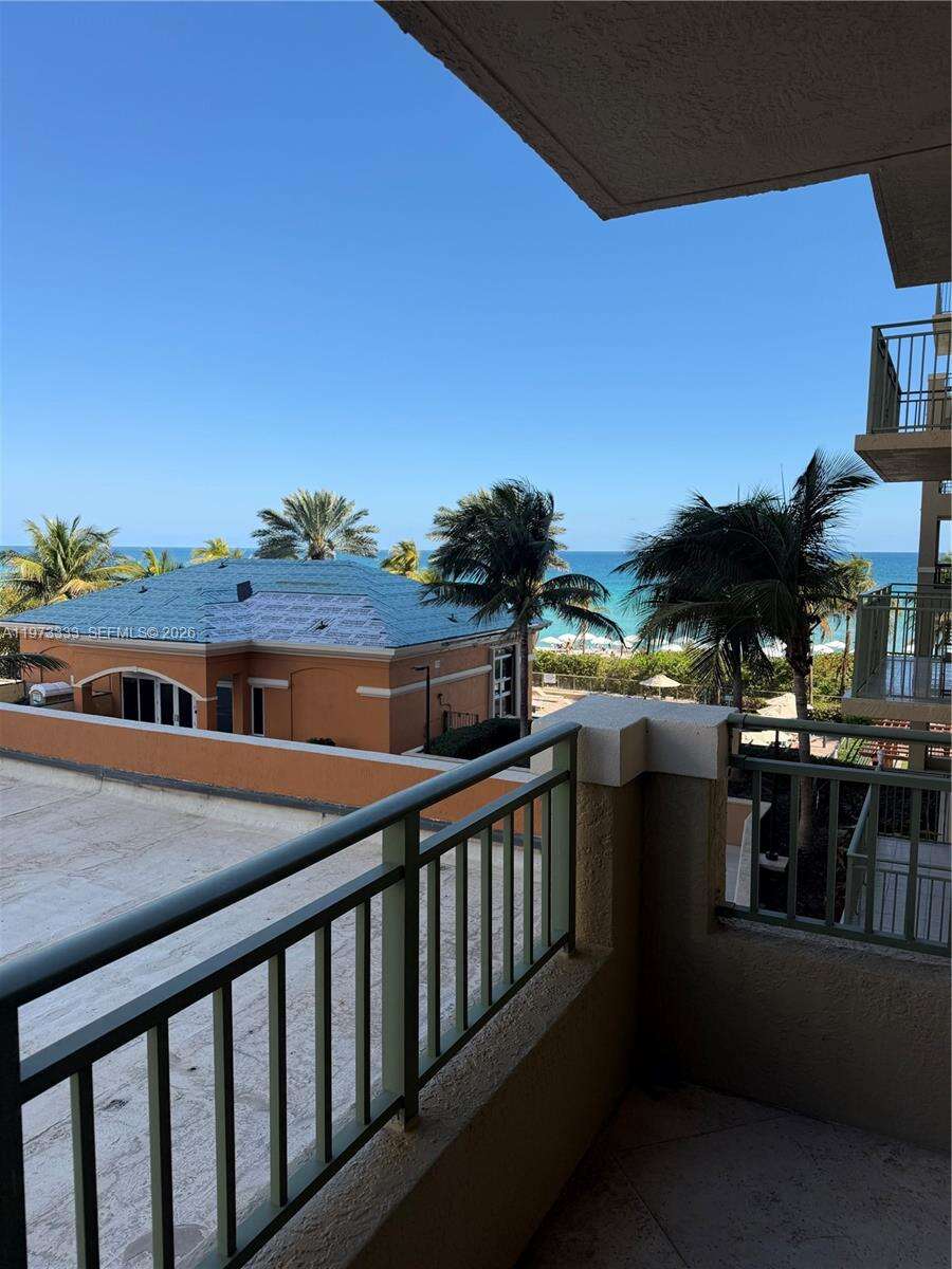 2080 Ocean Dr, Hallandale Beach, FL 33009 - For Sale photo 5