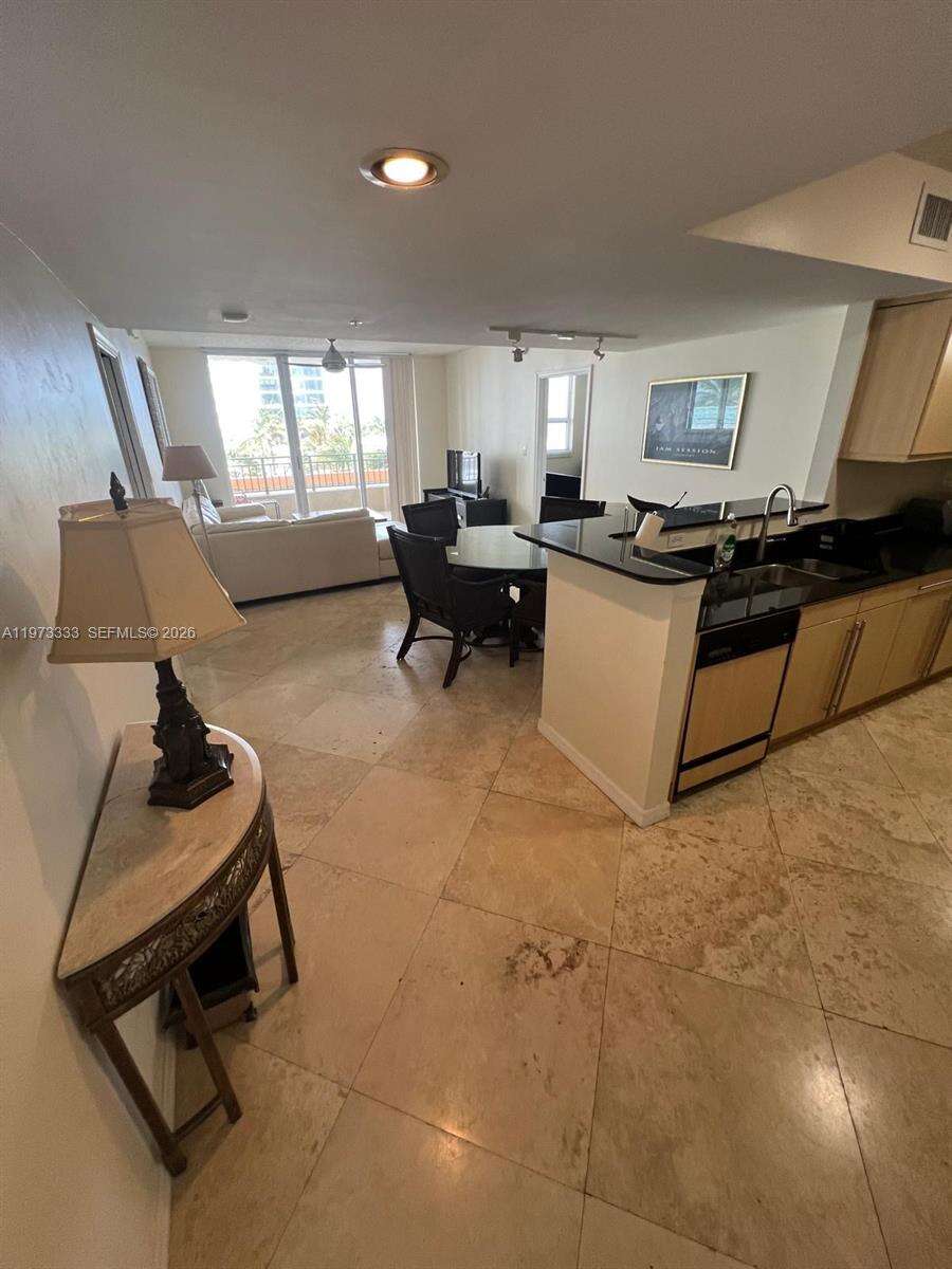 2080 Ocean Dr, Hallandale Beach, FL 33009 - For Sale photo 6