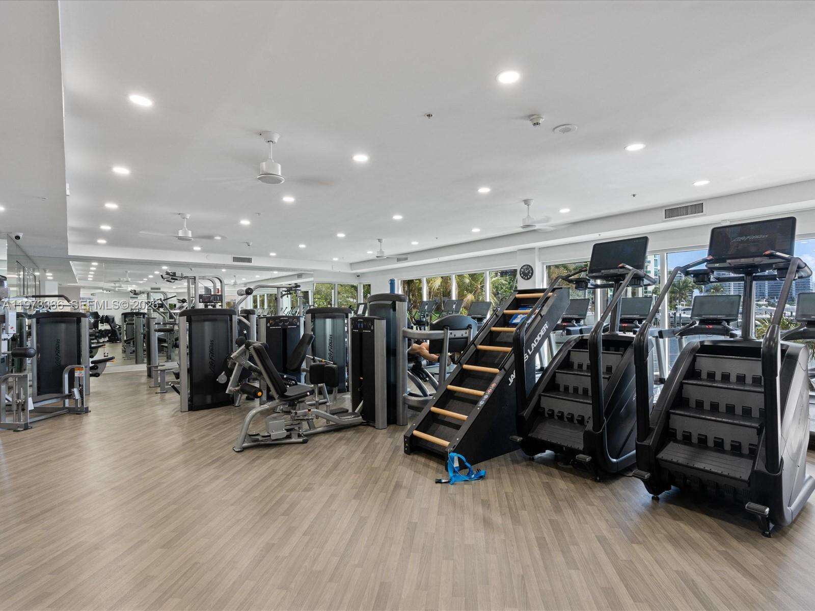 Aventura Marina One at 3340 190 St, Aventura, FL 33180 - For Sale photo 32