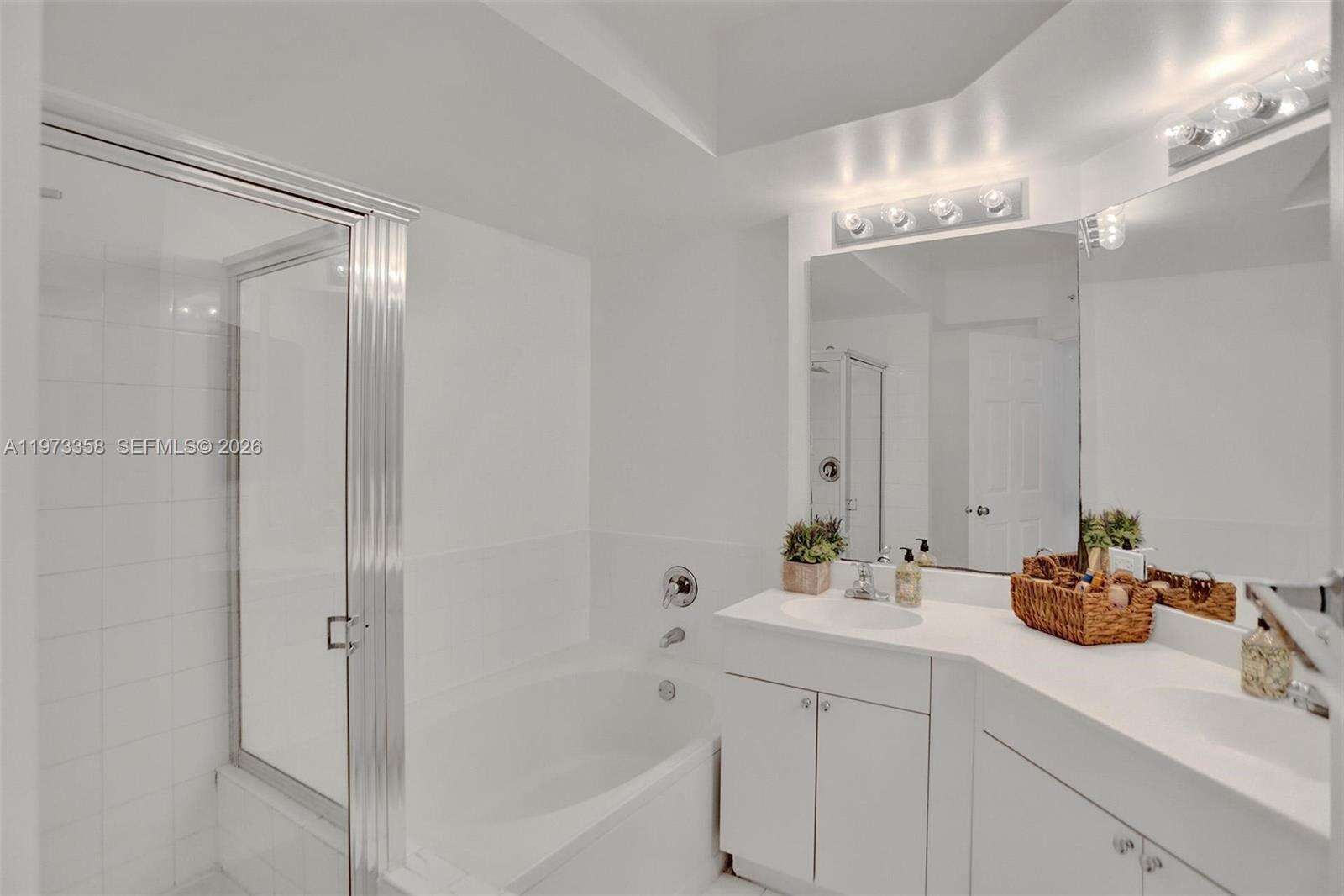 Porto Bellagio at 17100 Bay Rd, Sunny Isles Beach, FL 33160 - For Sale photo 13
