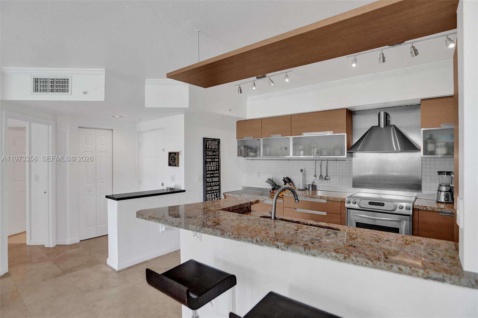 Porto Bellagio at 17100 Bay Rd, Sunny Isles Beach, FL 33160 - For Sale photo 30